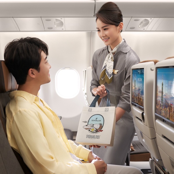 星宇航空史努比主題航班滿滿的史努比！