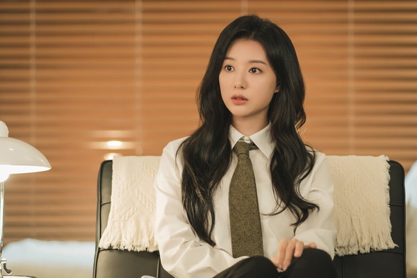 《淚之女王》改編自三星公主「李富真」真實人生！女首富愛上保鑣，戀愛腦下場卻超慘！