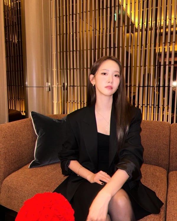 精通外語的韓劇演員!《淚之女王》金智媛英文超流利,金高銀會中文,她根本行走翻譯機