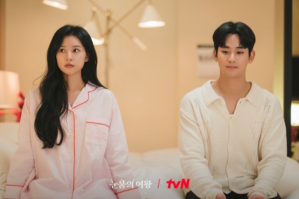 三月Netflix韓劇「觀看次數」排行!《淚之女王》