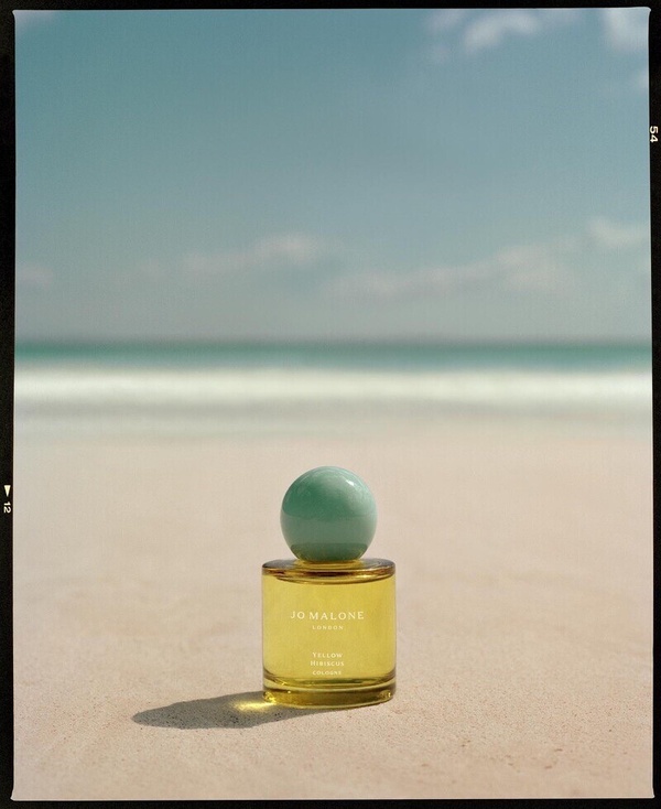 2024春夏香水新品特搜!VALENTINO BEAUTY、嬌蘭花香不甜膩,還有香草奶香調軟嫩必收