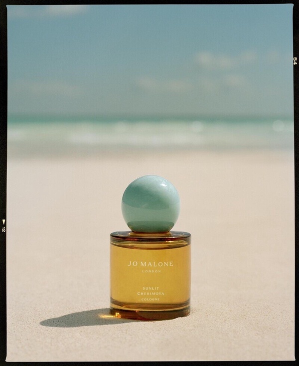 2024春夏香水新品特搜!VALENTINO BEAUTY、嬌蘭花香不甜膩,還有香草奶香調軟嫩必收
