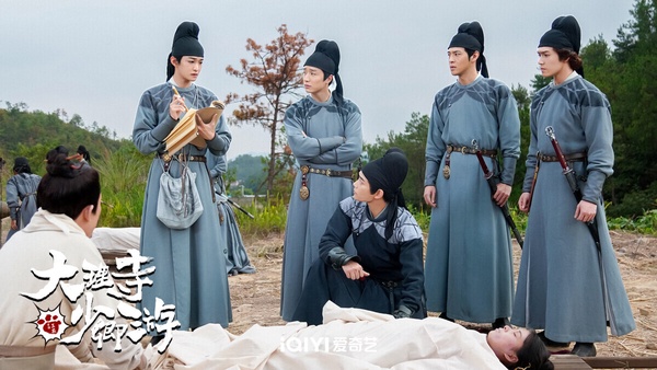 三月陸劇有效播放量TOP10!《烈焰》7.4億,《花間令》7.6億,《與鳳行》唯一衝破10億