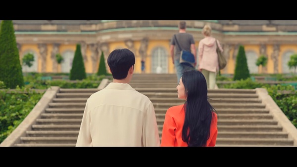 《淚之女王》隱藏細節：餐桌座位說明海仁的處境，賢祐提到的《快樂王子》竟是象徵彼此