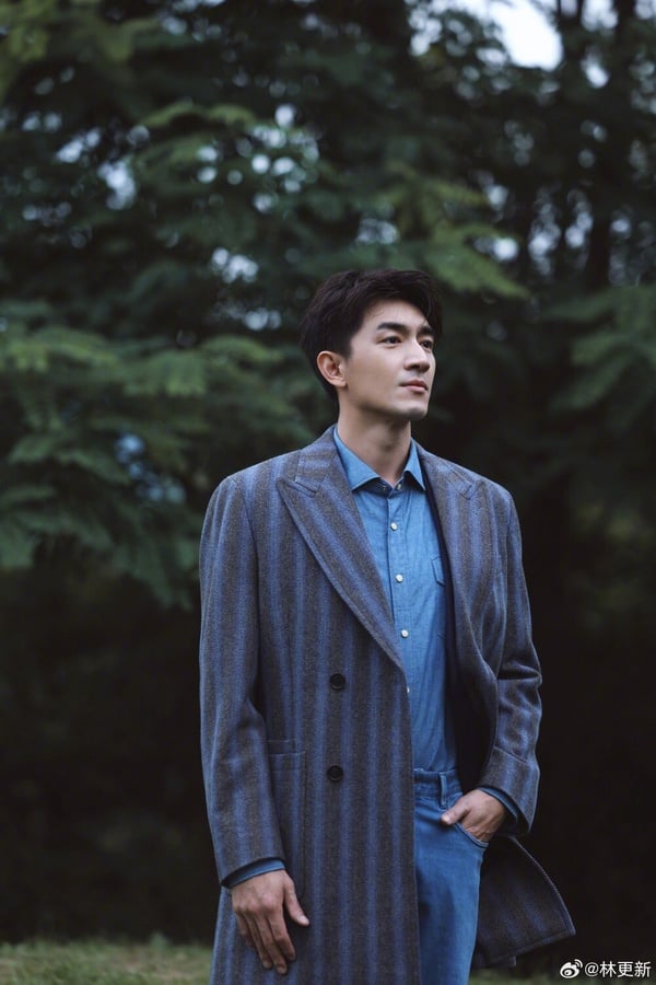 陸劇《與鳳行》演員古裝vs.時裝！趙麗穎童顏，林更新穿時裝顯老，辛雲來穿西裝也帥！