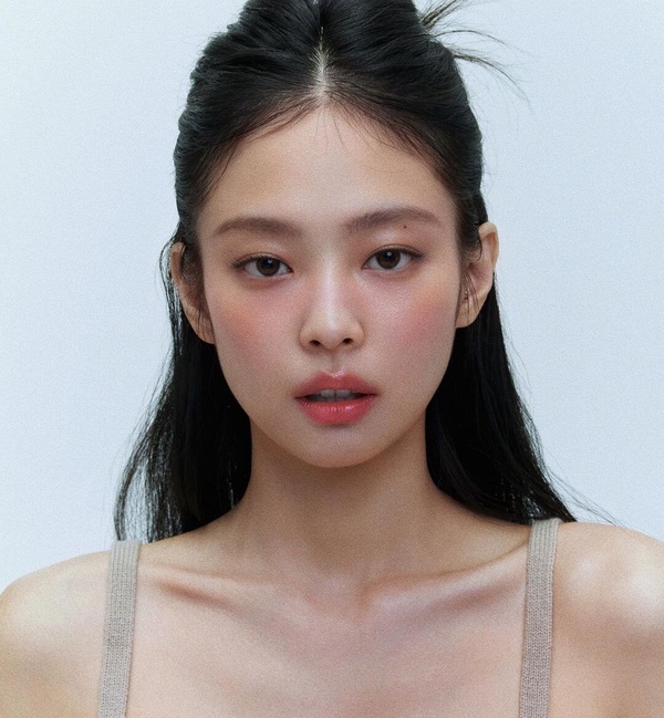 盤點10位女偶像令人印象深刻的美妝代言!