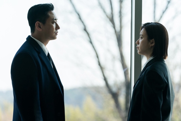 網議4月「最期待韓劇」TOP6！《支配物種》第4輸《寄生獸：灰色部隊》，冠軍全網期待！