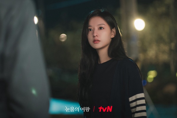 《淚之女王》劇情彩蛋細節!海仁每天都有等賢祐回家,這處象徵海仁&賢祐終於敞開心房