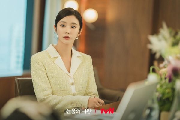 「李主儐」人物全解析:天然美女、差點成為偶像,曾出演《陽光先生》《紙房子》獲關注