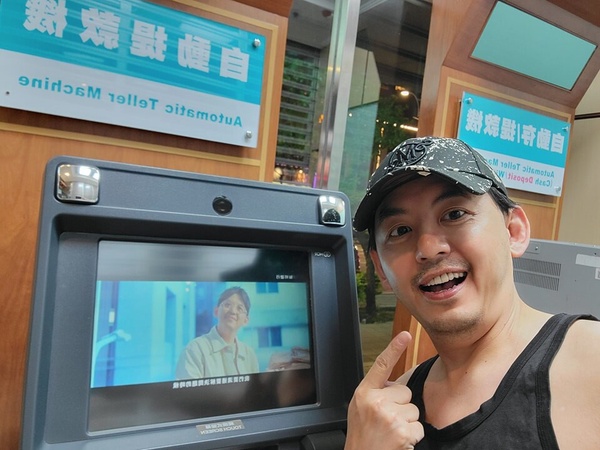 黃子佼翻車8大爭議！持未成年偷拍影片，遭控性侵17歲少女，孟耿如代夫道歉反被砲轟！