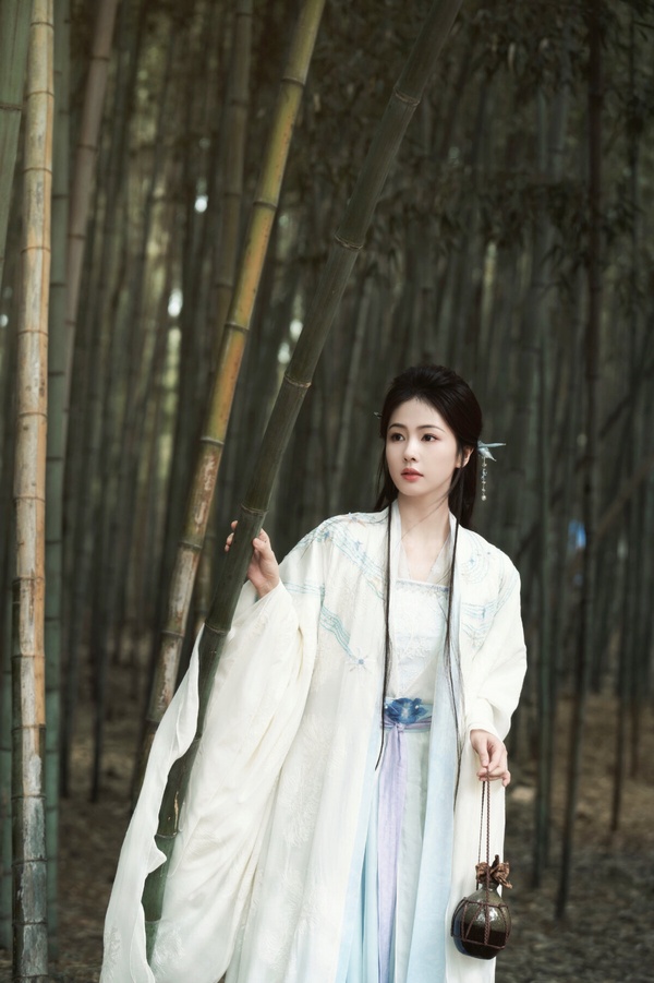 網評「最等不及想看她的劇」古裝女神TOP10!趙露思第十,《與鳳行》趙麗穎前排不意外
