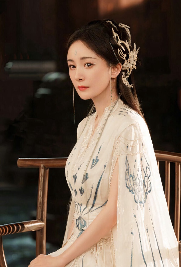網評「最等不及想看她的劇」古裝女神TOP10!趙露思第十,《與鳳行》趙麗穎前排不意外