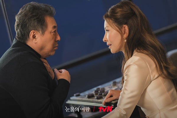 《淚之女王》小三李美淑現實比戲裡更狠毒!韓國公認壞女人,遭指是張紫妍案幕後黑手!