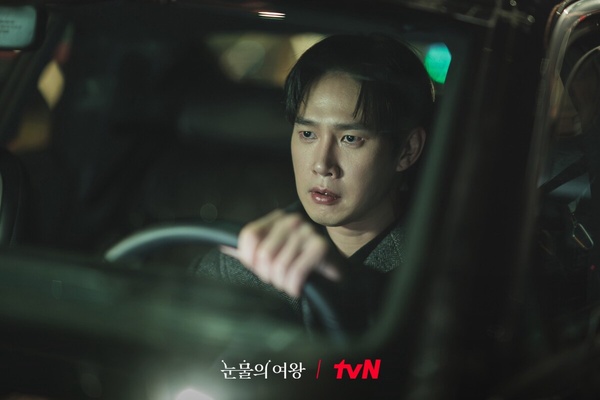 4月韓劇演員品牌評價TOP10!《淚之女王》金智媛第5輸《背著善宰跑》邊佑錫,冠軍是他