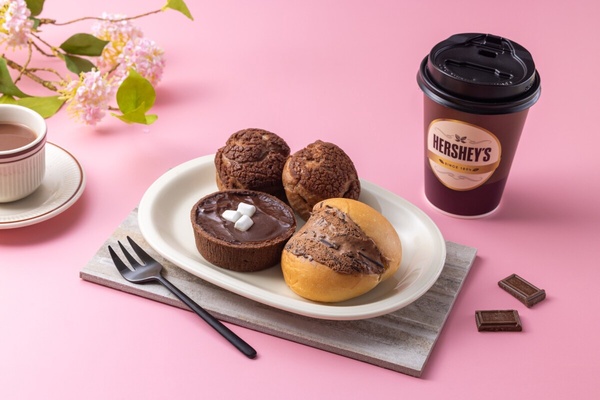 「7-11 x HERSHEY’S」10款甜點開賣！好時經典可可、爆餡巧克力羅馬包、巧巧丹麥必吃