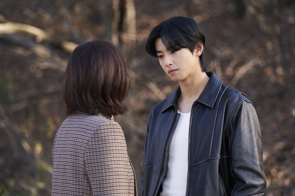 近期韓劇搜尋度TOP10！ 《美好世界》第3，《淚之女王》《寄生獸：灰色部隊》同爭冠軍