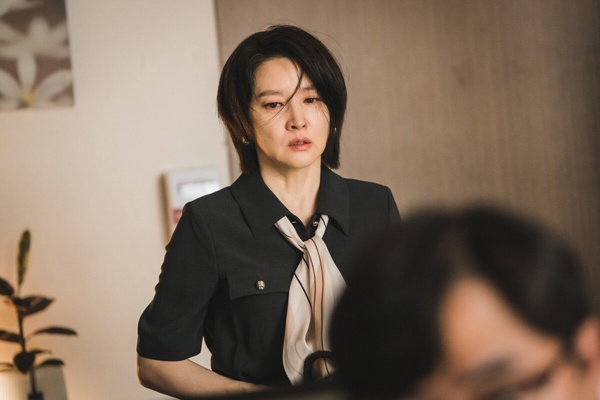 小心別成為「感情乞討者」——你以為的「情商高」其實是「諂媚」?對別人好到無底線?