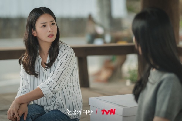 令人意外的「I人」韓星！《淚之女王》金智媛超社恐，金秀賢竟因為太內向被送去演戲？