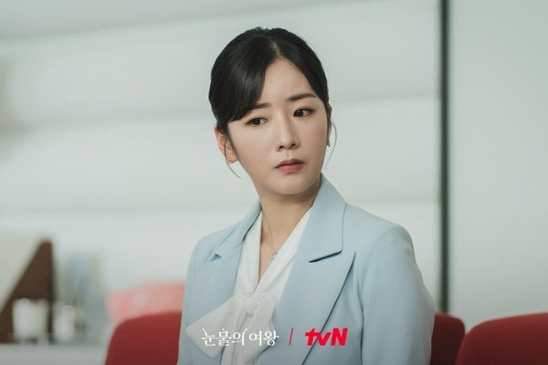 令人意外的「I人」韓星！《淚之女王》金智媛超社恐，金秀賢竟因為太內向被送去演戲？