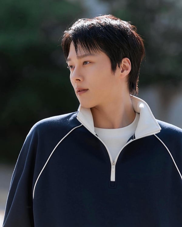 2024男生髮型推薦！20款韓國高熱度「男生髮型」範本，燙後好整理、頭型更精緻