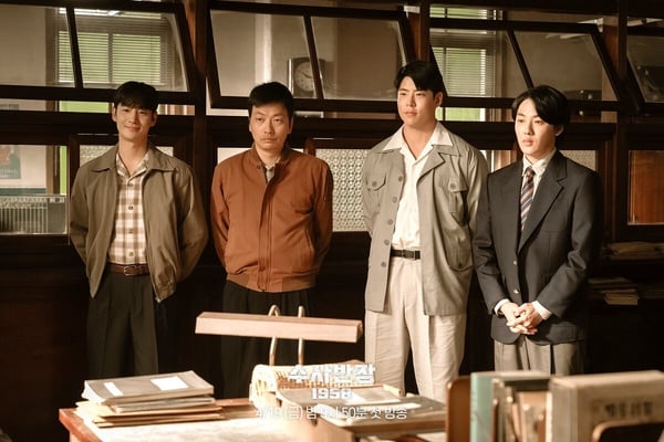 近期「最熱門」韓劇TOP10！《寄生獸》第3輸《背著善宰跑》，《淚之女王》實在太驚人了