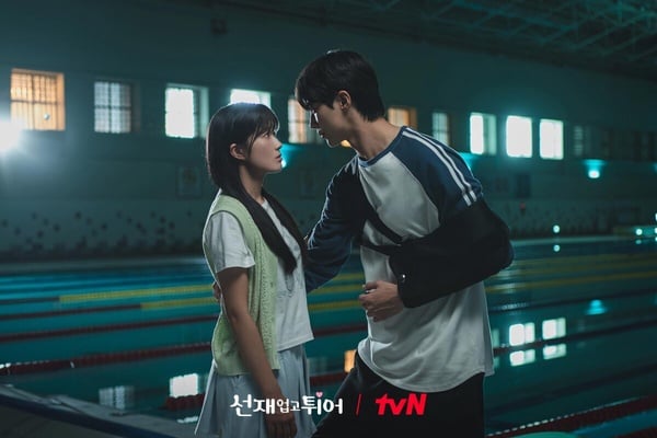 近期「最熱門」韓劇TOP10！《寄生獸》第3輸《背著善宰跑》，《淚之女王》實在太驚人了