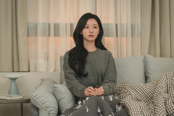 《淚之女王》演員會演又會唱！金秀賢獻唱OST，金智媛曾是配唱，她竟是爵士樂創作歌手