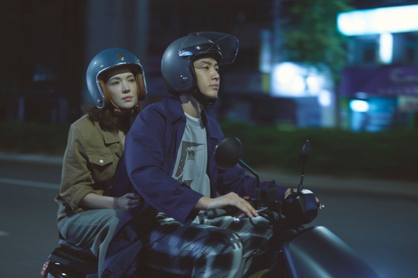 《不夠善良的我們》角色秘密!Rebecca模仿她，何瑞之眼睛不能笑，簡慶芬抽菸害慘林依晨