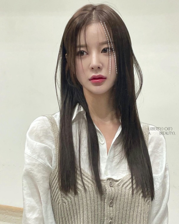 《淚之女王》金智媛髮型範本!層次剪、外雙C瀏海激推,修飾方圓臉、方臉,減齡顯臉小