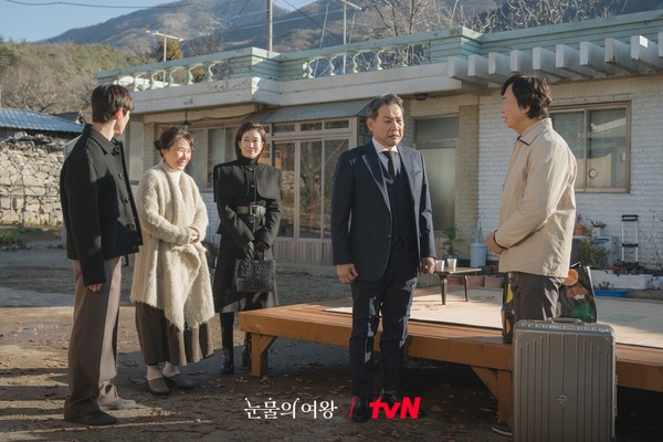 《淚之女王》7個秘密!演員全是首選,爺爺求導演想和金智媛拍對手戲,金秀賢出演是這原因