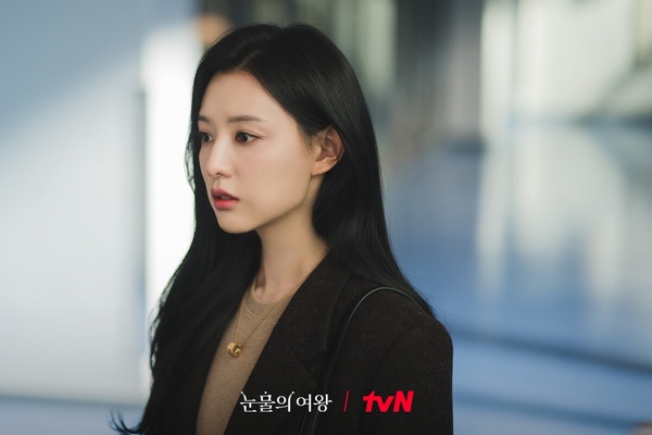 《淚之女王》7個秘密!演員全是首選,爺爺求導演想和金智媛拍對手戲,金秀賢出演是這原因