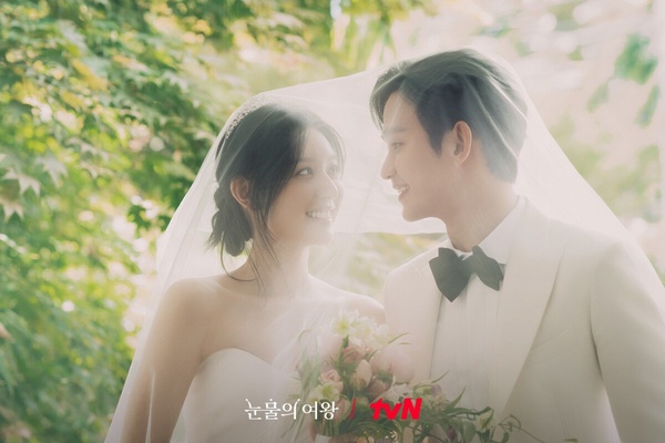 《淚之女王》7個秘密!演員全是首選,爺爺求導演想和金智媛拍對手戲,金秀賢出演是這原因