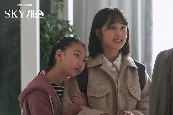 有線台韓劇歷年「最高收視」TOP10!《淚之女王》打敗《愛的迫降》登第3,冠軍難超越!
