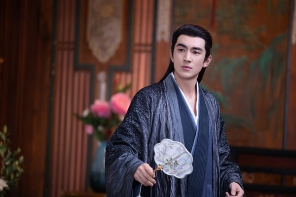 網評4月最愛的陸劇男友TOP8！《春色寄情人》李現第4 《與鳳行》林更新第3，冠軍真的帥
