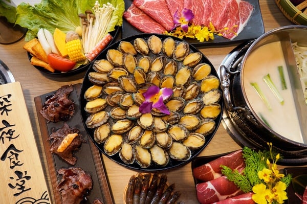 5月生日優惠餐廳:涮樂和牛鍋物-九孔鮑魚吃到飽