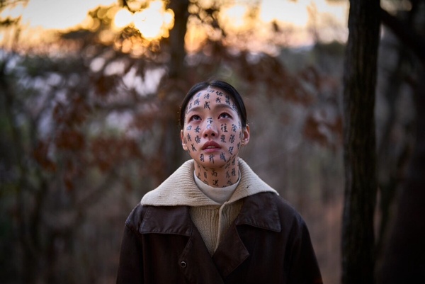 韓國青龍4月演員「人氣投票」出爐!《淚之女王》金智媛第三輸「他」,金秀賢壓倒性奪冠