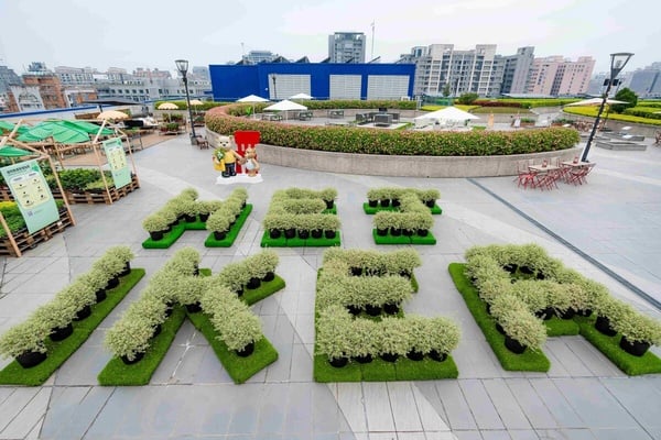 IKEA「五月美食新品」登場！焦糖蛋塔風味霜淇淋、熊寶包、香腸米堡、咖哩烤半雞超欠吃