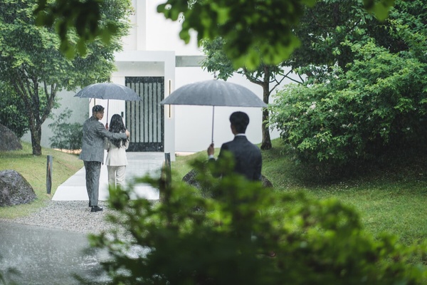 《淚之女王》結局幕後!郭東延中文台詞是金智媛教的,導演也認證金秀賢金智媛像真夫妻