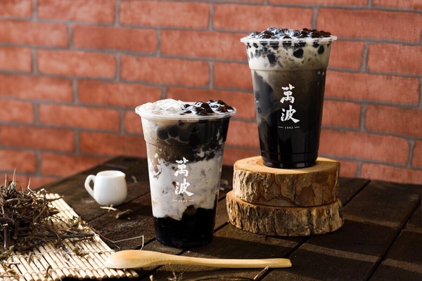 手搖新品！萬波推復古仙草冰系列