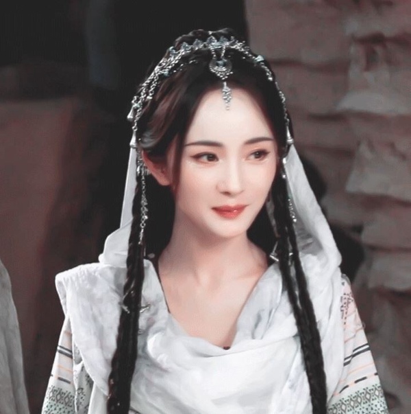 網評2024古裝劇最愛的古裝美人造型TOP10！《惜花芷》張婧儀落榜，趙露思第5，冠軍是她