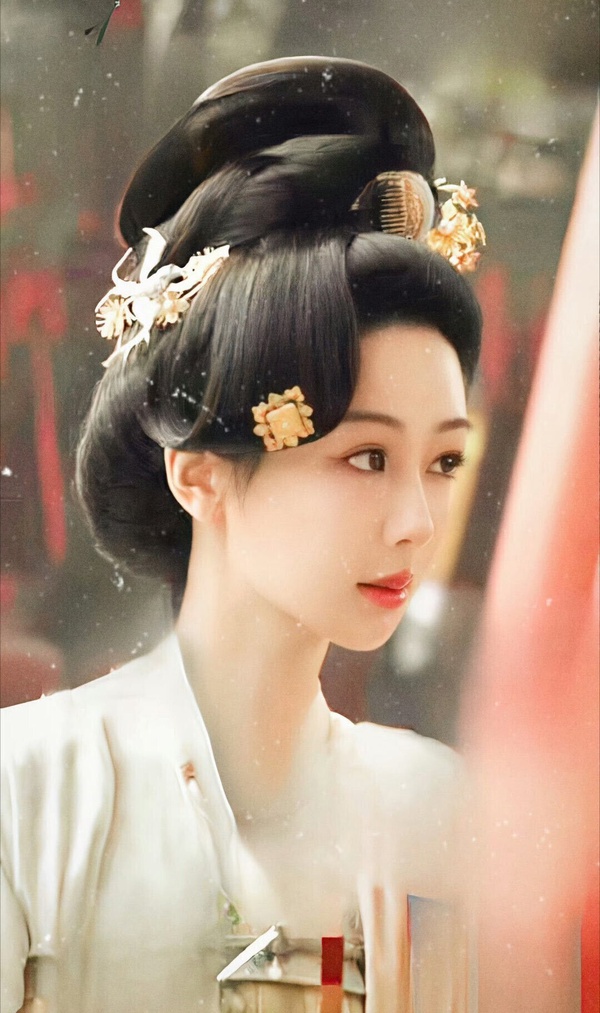 網評2024古裝劇最愛的古裝美人造型TOP10！《惜花芷》張婧儀落榜，趙露思第5，冠軍是她