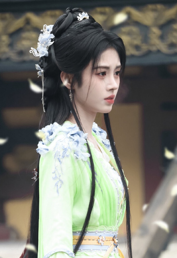 網評2024古裝劇最愛的古裝美人造型TOP10！《惜花芷》張婧儀落榜，趙露思第5，冠軍是她