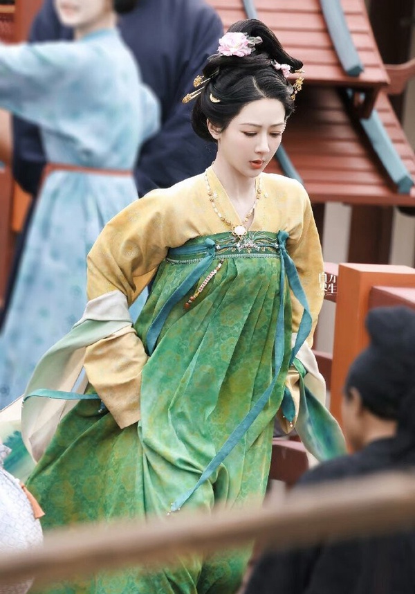 網評2024古裝劇最愛的古裝美人造型TOP10！《惜花芷》張婧儀落榜，趙露思第5，冠軍是她