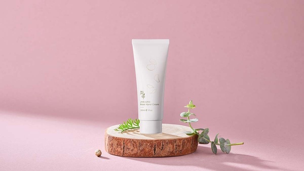 Aesop 最新紫色護手霜太美！夏季輕盈保濕護手霜推薦