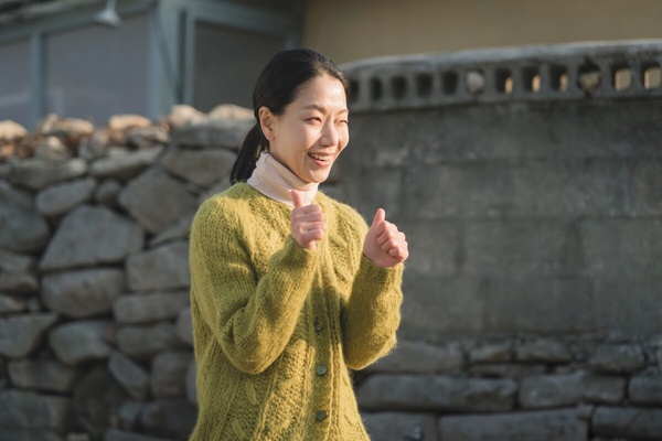 8位令人意外的「學霸韓星」! 《淚之女王》金智媛爸是首爾大出身,金秀賢嫂學歷更驚人