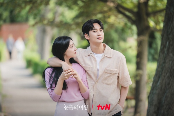 近三年「觀眾最愛」韓劇TOP10！《淚之女王》空降第4，《黑暗榮耀》第3，冠軍真的狂！
