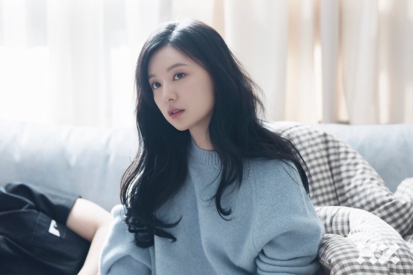 《淚之女王》金智媛勵志名言：「我想慢慢長大，希望成名的速度不要超過成長的速度。」