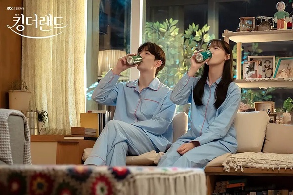 Netflix跟播韓劇「全球網播量」TOP7！《淚之女王》狠超《王之國》登第2，冠軍太厲害了