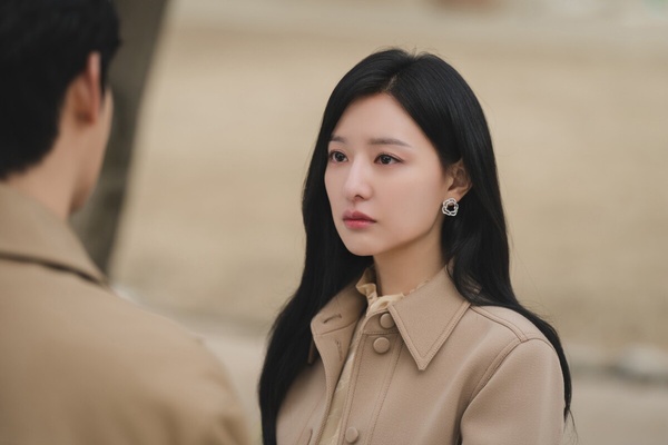 歷年「熱度最高」韓劇演員TOP10！《淚之女王》金智媛第6，金秀賢空降第4，冠軍難超越