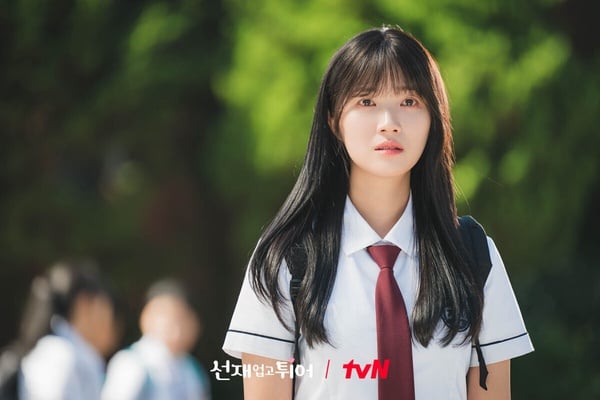 《背著善宰跑》如何成為「週一病解藥」？韓媒五點分析爆紅原因：